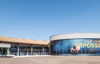 Toyota Motor, Roma, Kenzo Tange